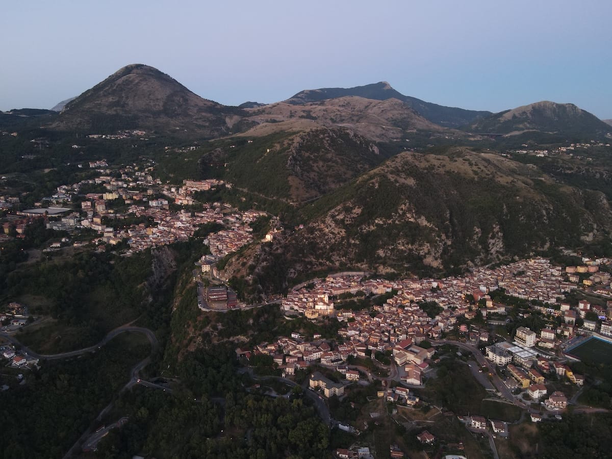 Lauria dall'alto